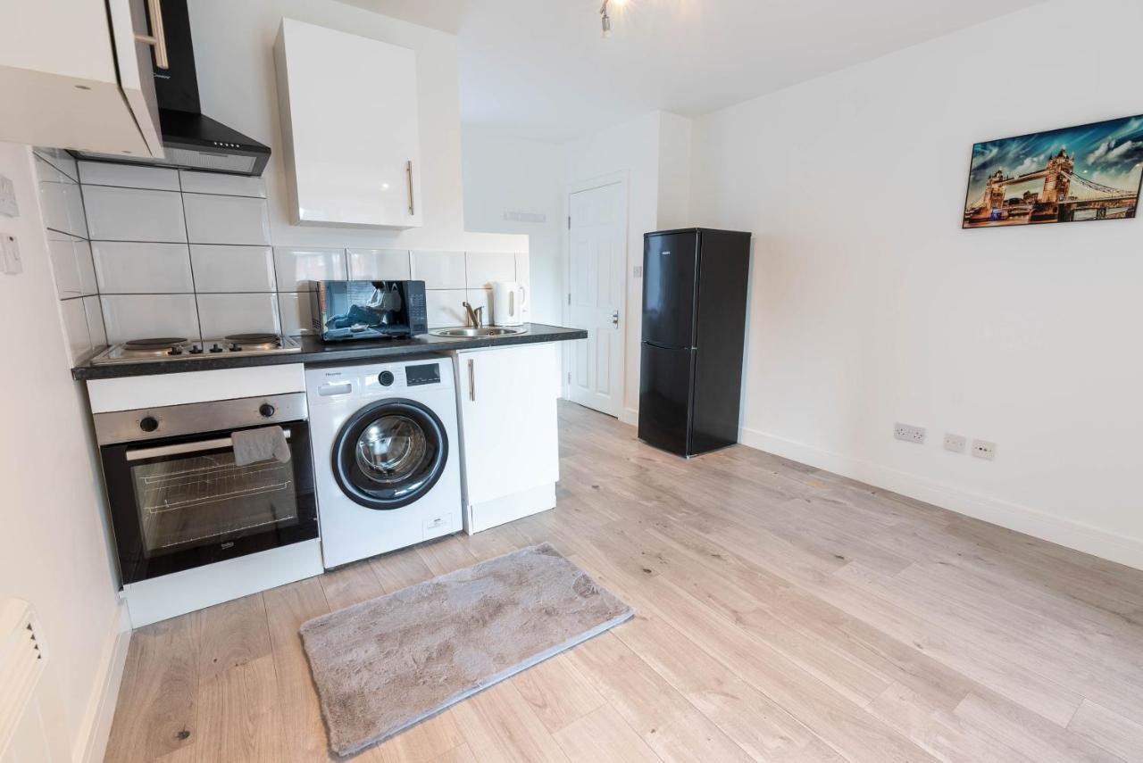 Flat 03 Studio Flat Near Aylesbury Station Free Parking エクステリア 写真